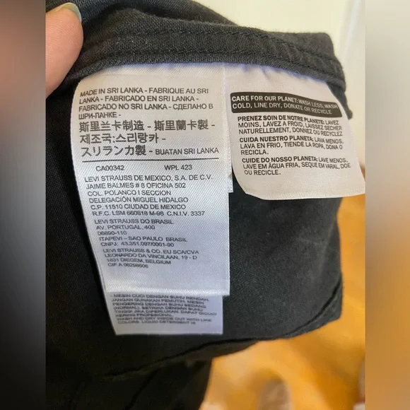 LEVI'S “Aubrey” Black Denim Sleeveless Button Front Short Dress Women’s Size M - Picture 6 of 12